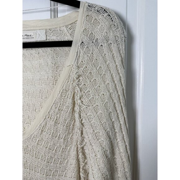 Free People cream Thien’s Hacci dolman sleeve winter casual sweater Medium - Picture 4 of 15